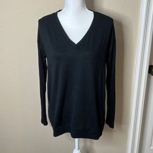 GAP Softspun Long Sleeve V-Neck Shirt
